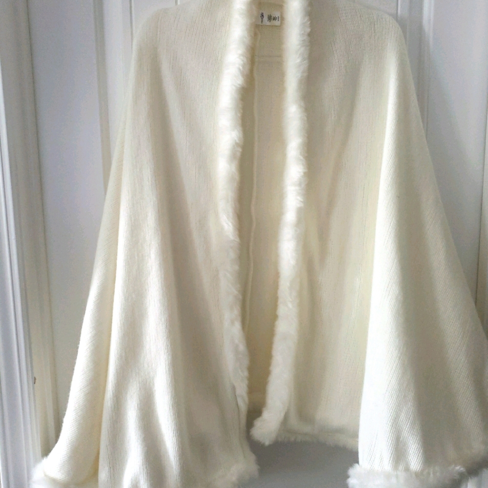 Women's Wrap Off White One Size